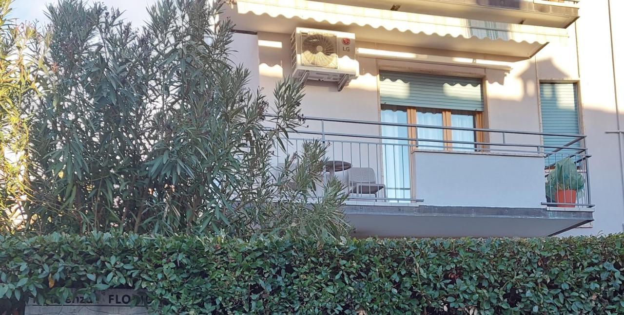 Apartment Blue - A Due Passi Dal Lago, Parcheggio Privato